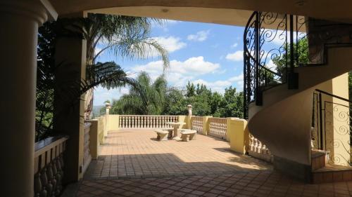 Bed & Breakfast Eagles Rock Guest House