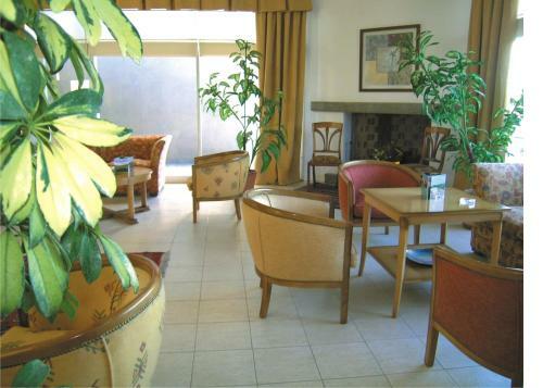 Elegance Hotel