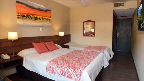 Hotel Costalago Suites