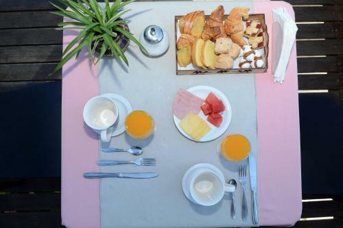 Hotel Costalago Suites