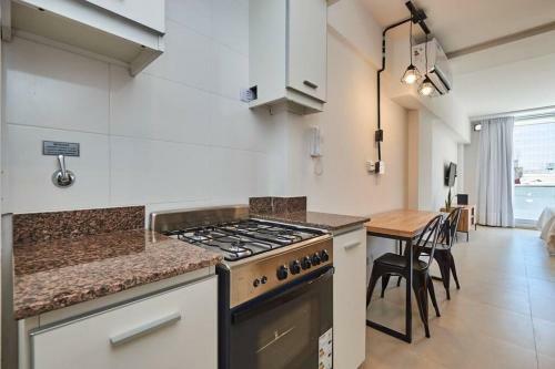 Apartment In Monserrat