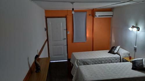 Albergue Casona Poeta Airport