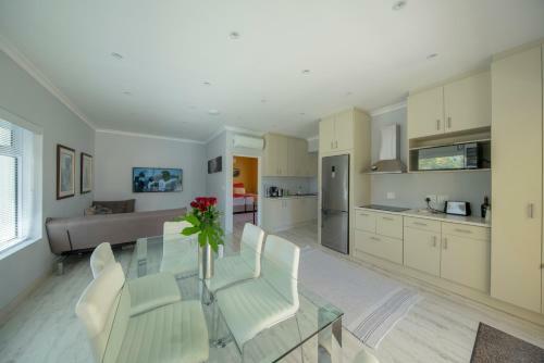 Bed & Breakfast Constantia Cottages