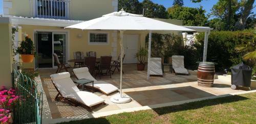 Bed & Breakfast Constantia Cottages