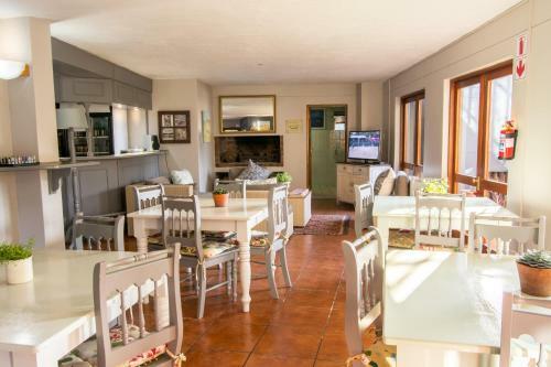 Hostal Edward Charles Manor