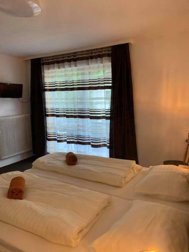 Hostal Haus Kira