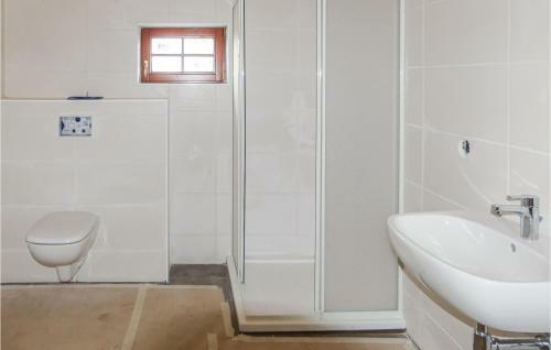 Amazing Home In Setusch Sch�tzen W/ 1 Bedrooms