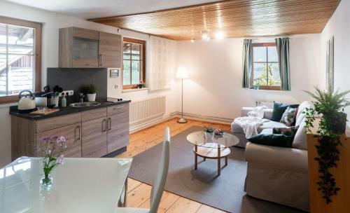 Lakeview Apartment