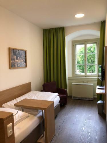 Hotel Schloss Weinberg