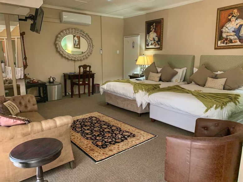 Hostal Dersley Manor