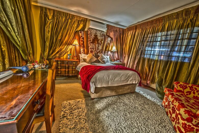 Hostal Dersley Manor