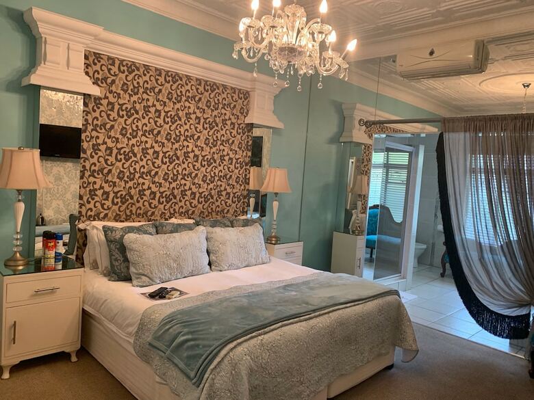 Hostal Dersley Manor
