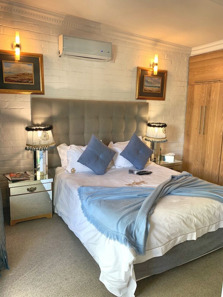 Hostal Dersley Manor