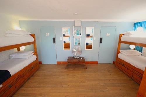 Saltycrax Backpackers And Surf Hostel