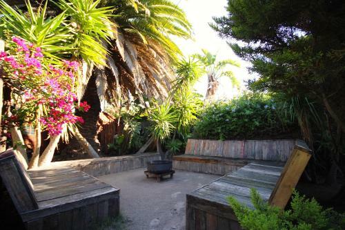 Saltycrax Backpackers And Surf Hostel