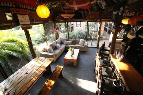 Saltycrax Backpackers And Surf Hostel