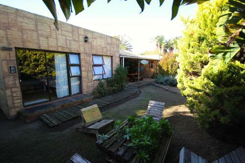 Saltycrax Backpackers And Surf Hostel