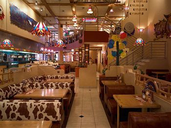 Hotel Peermont Metcourt Suites At Emperors Palace