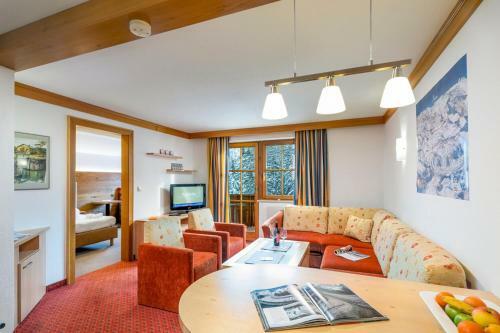 Saint Anton Chalet Sleeps 12