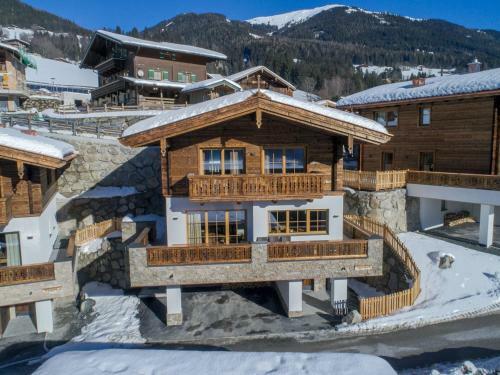 Luxury Chalet With Four Bathrooms, Close To A Lift