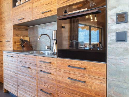 Magnificent Chalet In Niedernsill With Garden