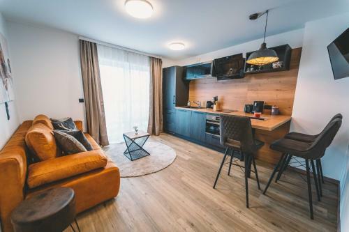 Mirador Apartments