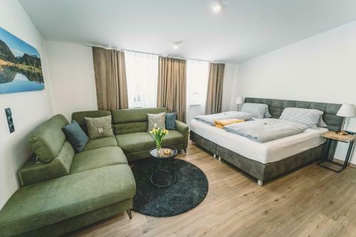 Mirador Apartments
