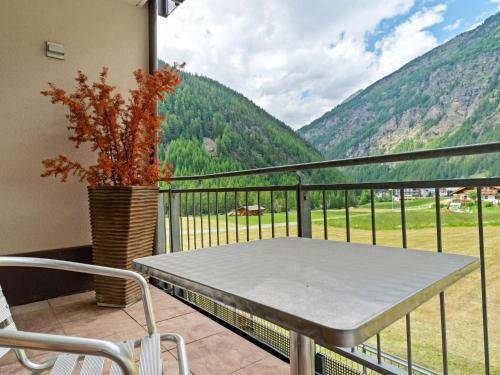 Appealing Apartment In Zwieselstein With Skiing Nearby