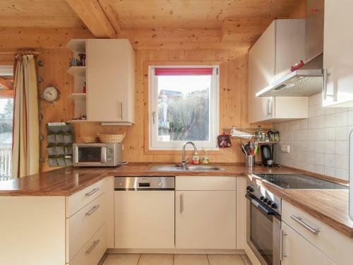 Cosy Chalet In Stadl An Der Mur With Valley Views