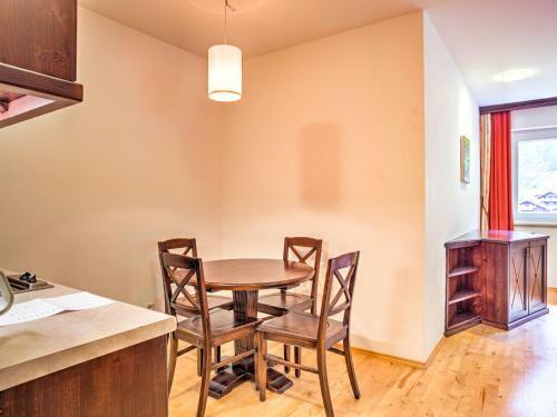 Beautiful Apartment In Zwieselstein With Balcony