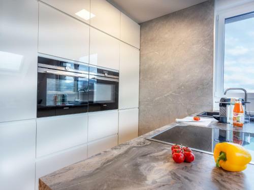 Mark's Penthouse Apartments Managed By Sky9 Apartments