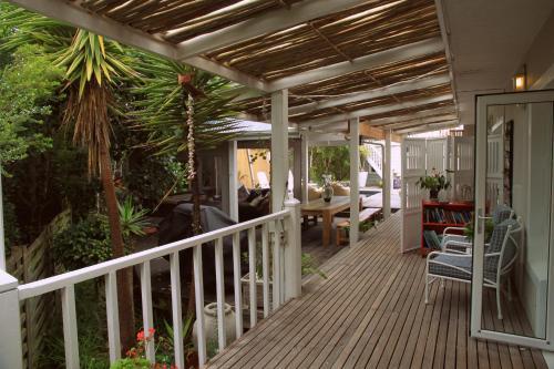 Bed & Breakfast Sea Breeze Beach House Plettenberg Bay