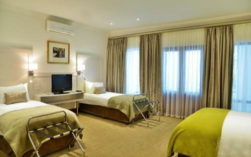Hostal Val Du Charron Guest House & Wine Estate