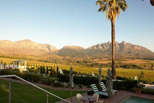 Hostal Val Du Charron Guest House & Wine Estate