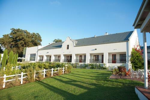 Hostal Val Du Charron Guest House & Wine Estate