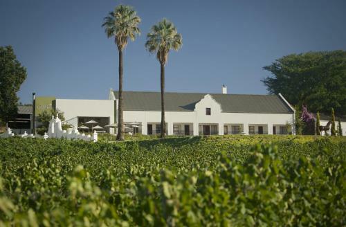 Hostal Val Du Charron Guest House & Wine Estate