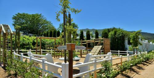 Hostal Val Du Charron Guest House & Wine Estate