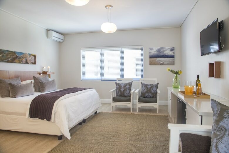 Hostal Christiana Lodge