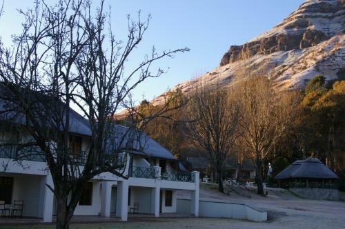 Champagne Castle Hotel