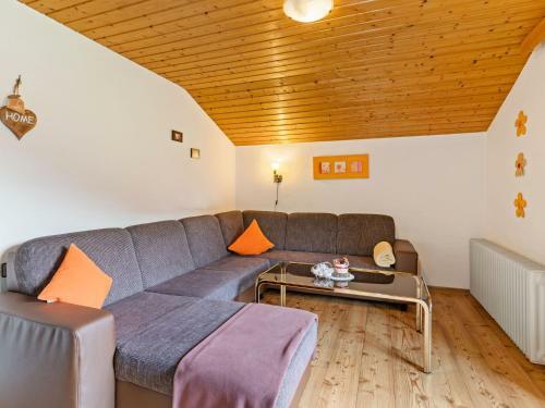 Serene Apartment In Hochf�gen With Garden
