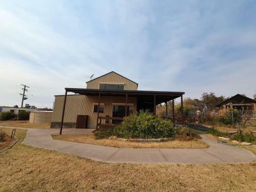 Kelman Cottage - Tucked Away With Pool + Native Wildlife