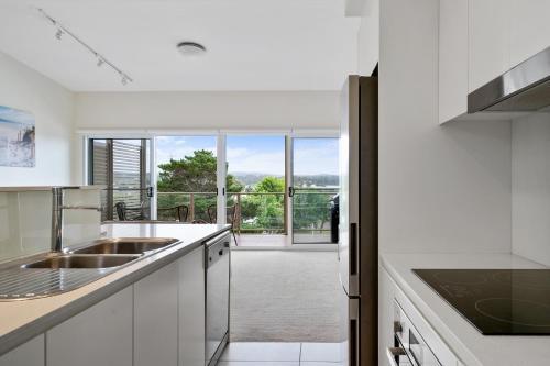 Water View Home- Minutes To Town