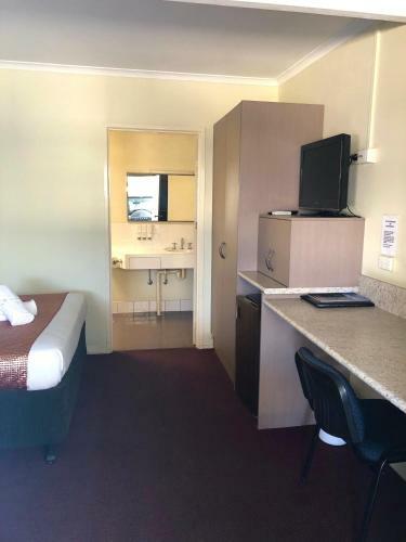 Hotel Biloela Centre Motel & Steakhouse Restaurant