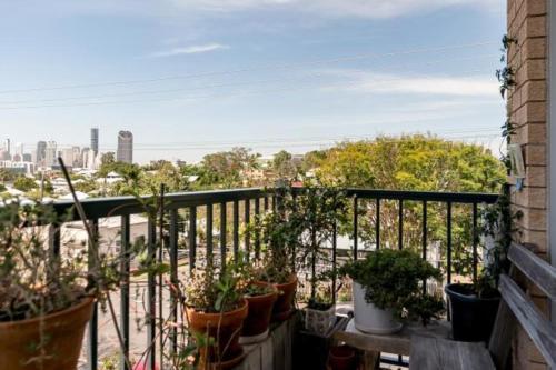 Apartamento Re-imagined Urban Flat With Skyline View Balcony