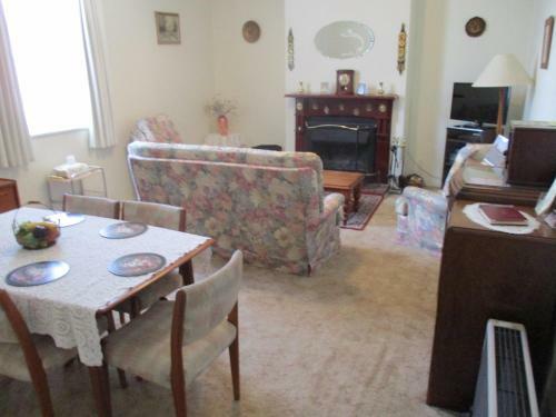 Bed & Breakfast Morse Cottage