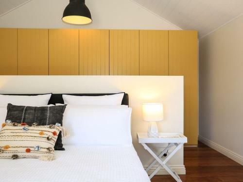 Duncraig House - Open Fireplace, Spa, Pet Friendly
