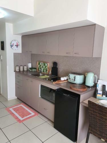 Jackies Studio Apartment