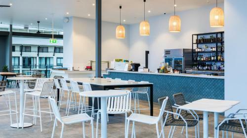 Oaks Cairns Hotel