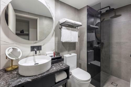Deco Hotel Canberra