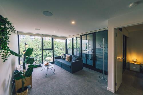 "mid Night" Apartment Canberra City Onsite Parking